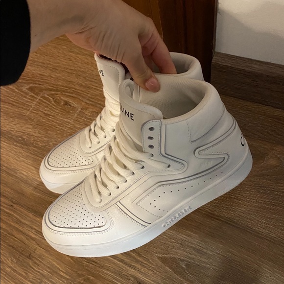 Celine Sneakers woman size 36 ( fits small) so regular 37 like new!!! - Picture 5 of 16